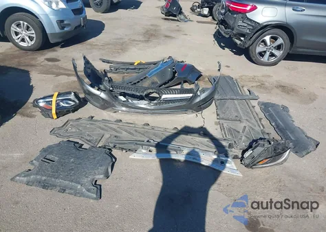 2017 Mercedes-Benz Glc 300 Coupe 4Matic z USA, uszkodzony, nr VIN WDC0J4KB1HF257027